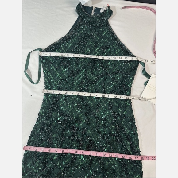 NWT $398 MAC DUGGAL [ 8 ]‎ Sequined Halter Midi Dress in Bottle Green - Picture 3 of 14